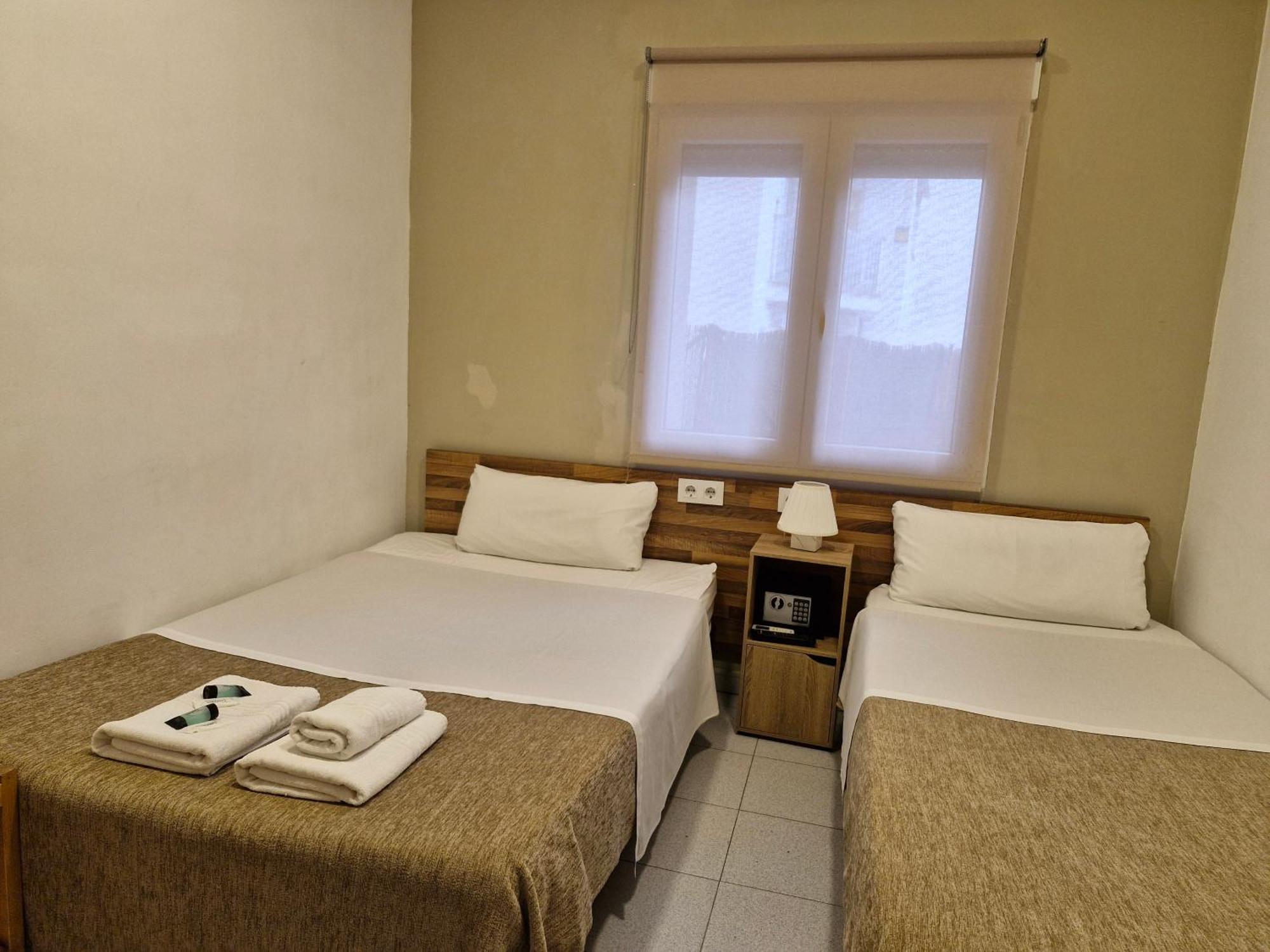 Hostal Elkano Barselona Dış mekan fotoğraf