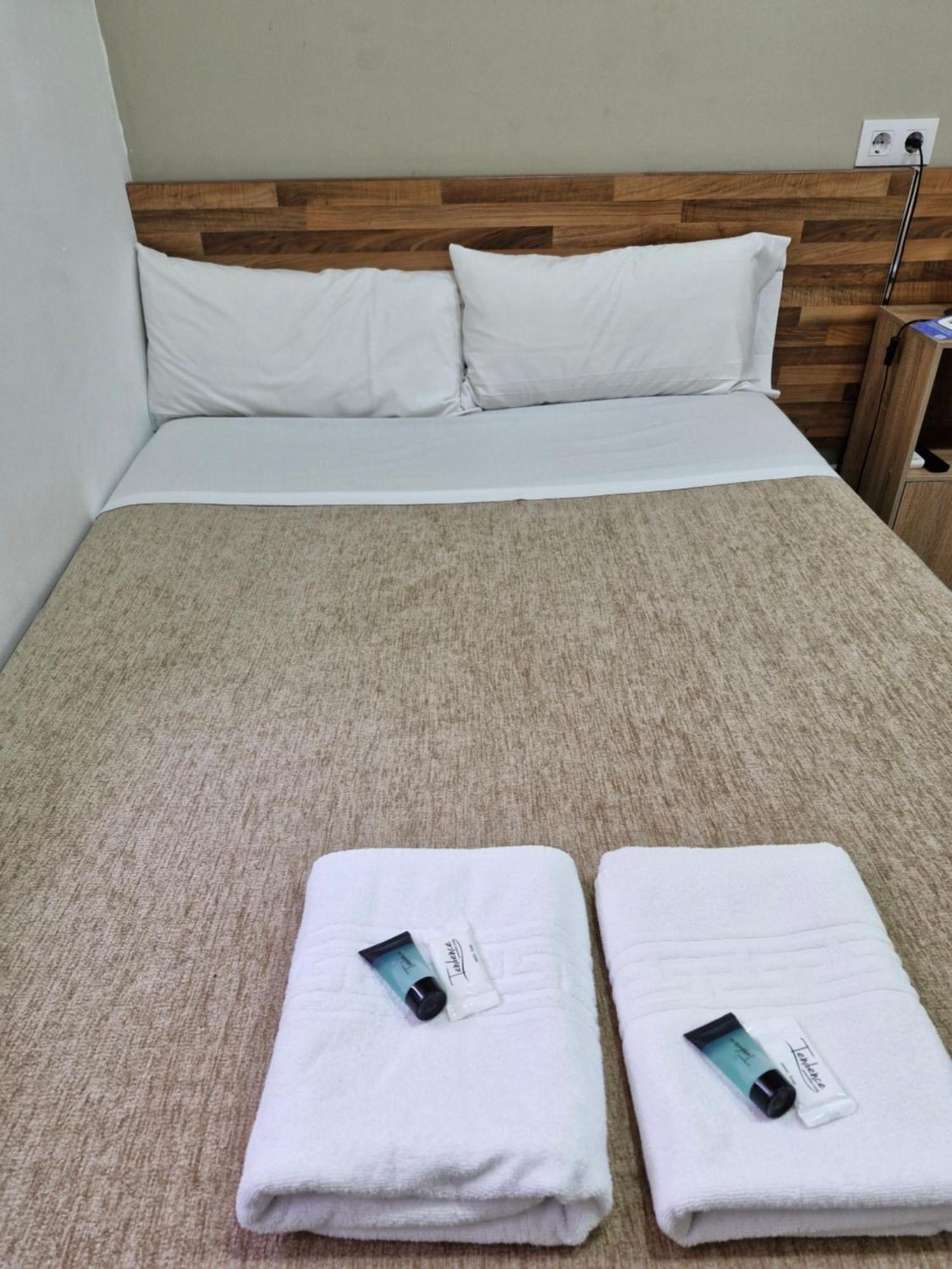 Hostal Elkano Barselona Dış mekan fotoğraf